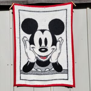 VINTAGE 1984 Walt Disney Co Mickey Mouse Infant Blanket 28.5" x 39"